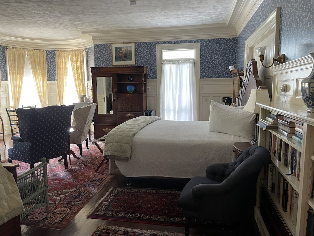 Moseley Cottage Inn & Town Motel - photo 32