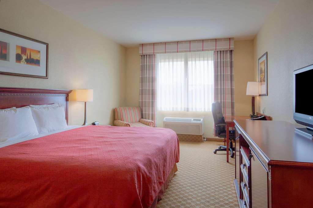 Country Inn & Suites by Radisson Emporia VA - photo 8