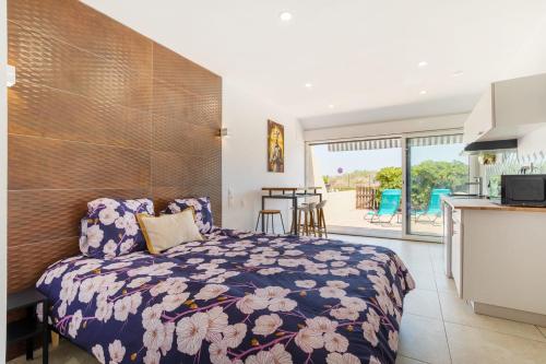 Corossol Héliopolis in Cap Dagde, France