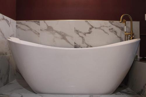 The Brooks Hotel - photo 88