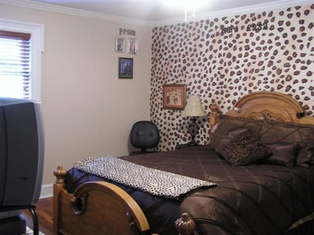 Shalom House Bed and Breakfast - photo 3