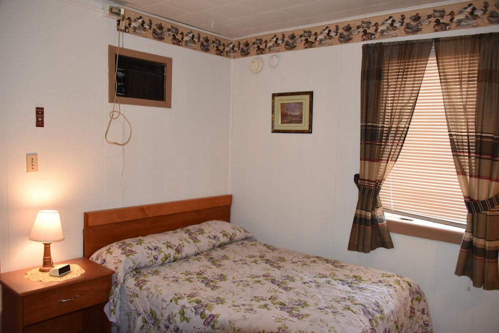 Royals Inn Motel - photo 14