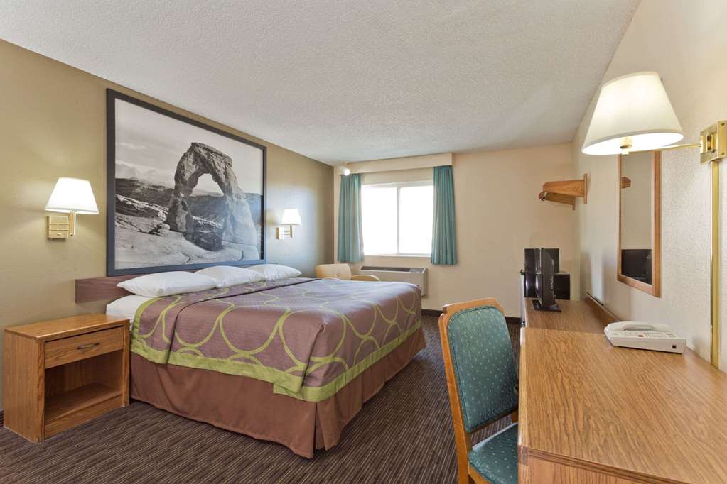 Super 8 by Wyndham Richfield UT - photo 8
