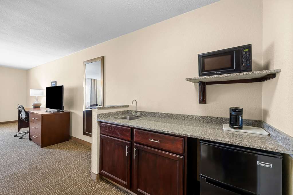 Comfort Inn & Suites Pueblo - photo 53
