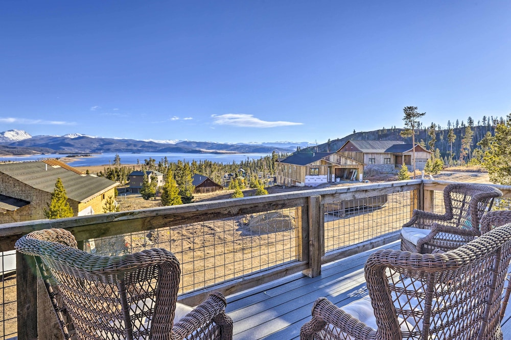Balconies Idyllic Views Grand Lake Haven — Alliance