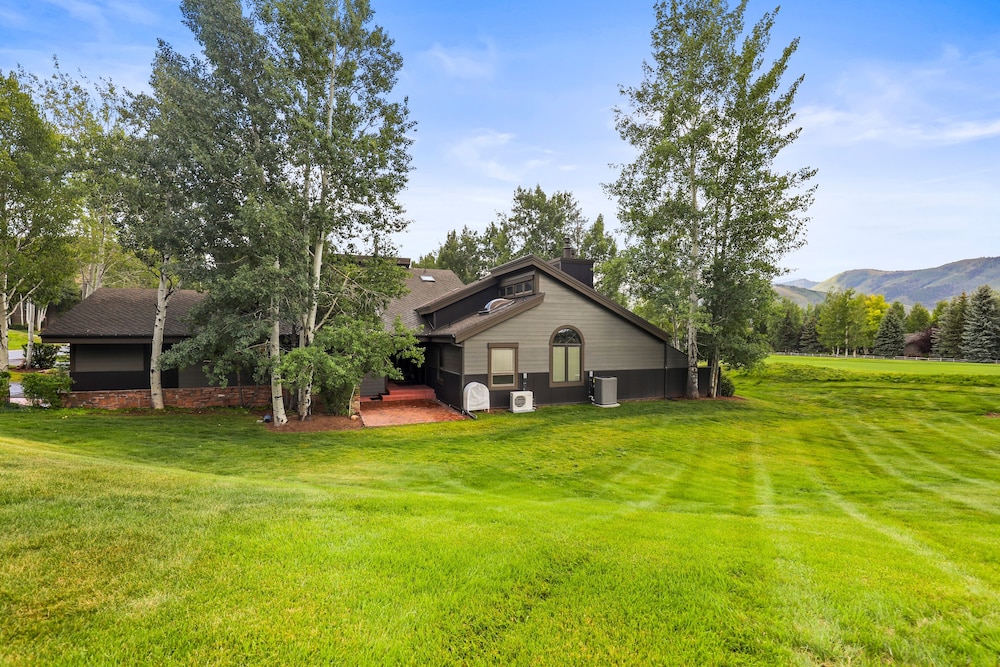 Fairway Village 2570 - photo 44