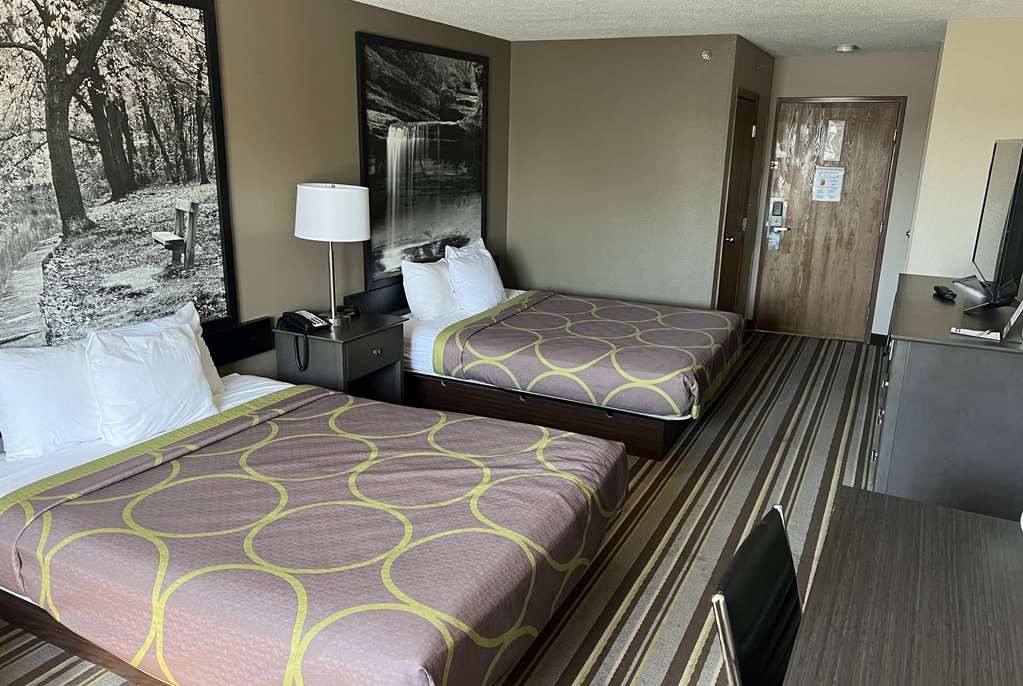 Super 8 by Wyndham Yorkville - photo 13