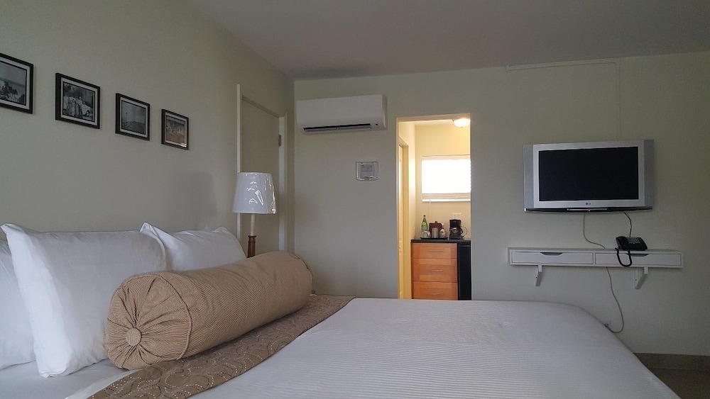 Le Cabanon Motel - featured photo