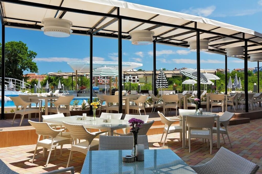 Emberli in Tsarevo, Bulgaria