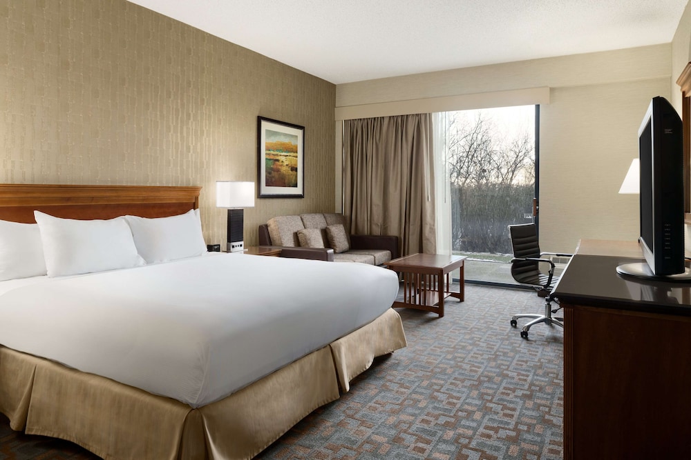 Doubletree by Hilton Somerset Hotel and Conference Center - photo 14