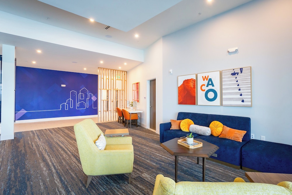 Holiday Inn Express & Suites Waco Downtown by IHG - photo 41