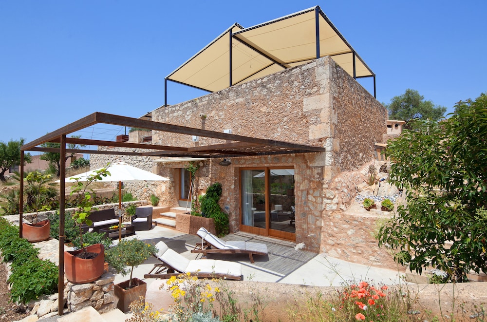 Ses Cases de Fetget in Son Servera, Spain