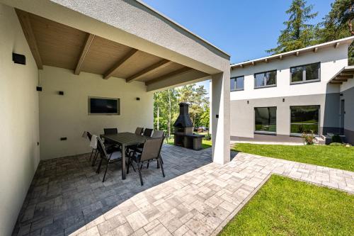 The Houses Chata u sjezdovky 1 in Velke Mezirici, Czech Republic