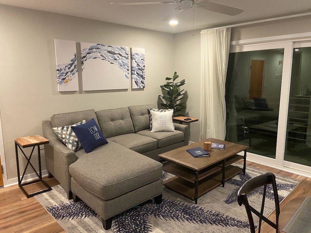 Sandpeddler Inn & Suites - photo 36