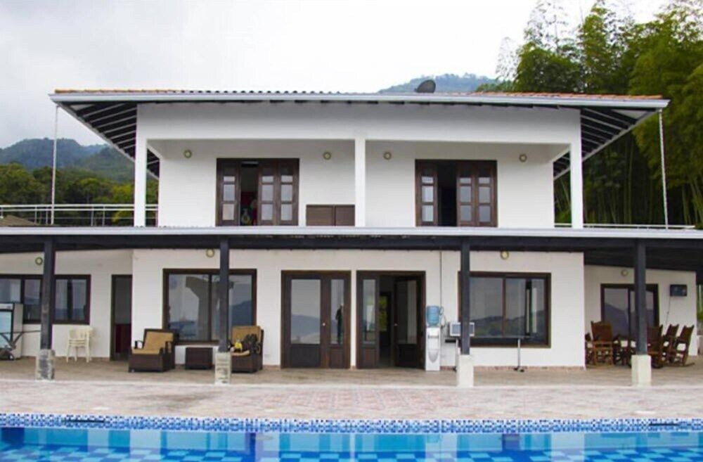 Summun Suites Calima Lake in Guadalajara De Buga, Colombia