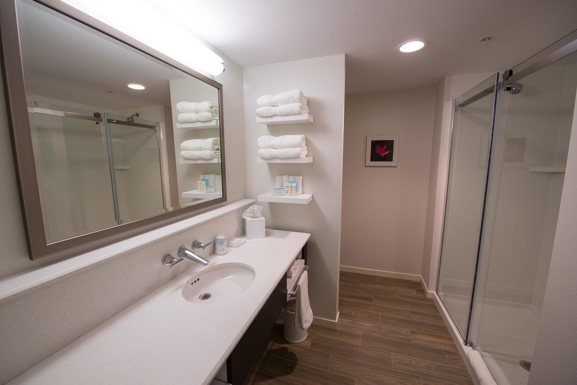 Hampton Inn & Suites by Hilton Fredericton