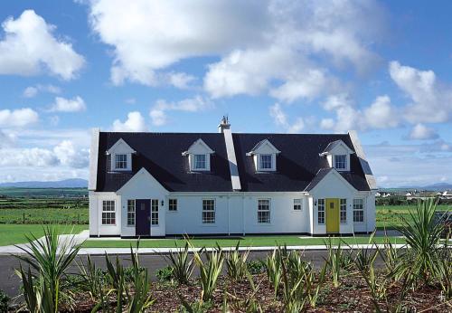 Ballybunion Holiday Cottages No 21 by Trident Holiday Homes — 4-Star Luxury Hotel in Ballybunnion, Republic of Ireland