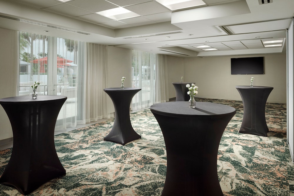 Residence Inn by Marriott Miami Beach Surfside - photo 54