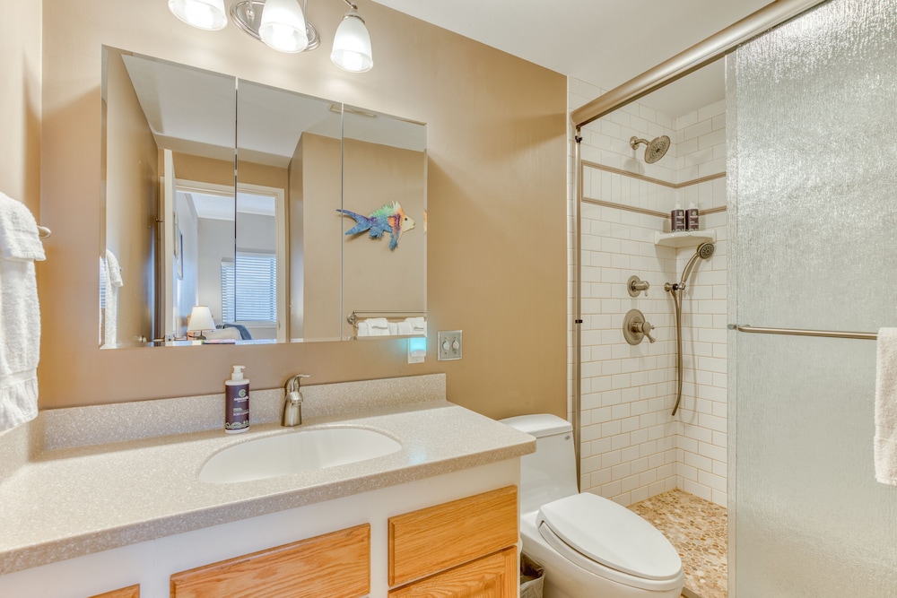 Sand & Sea Resort Condominiums - photo 912