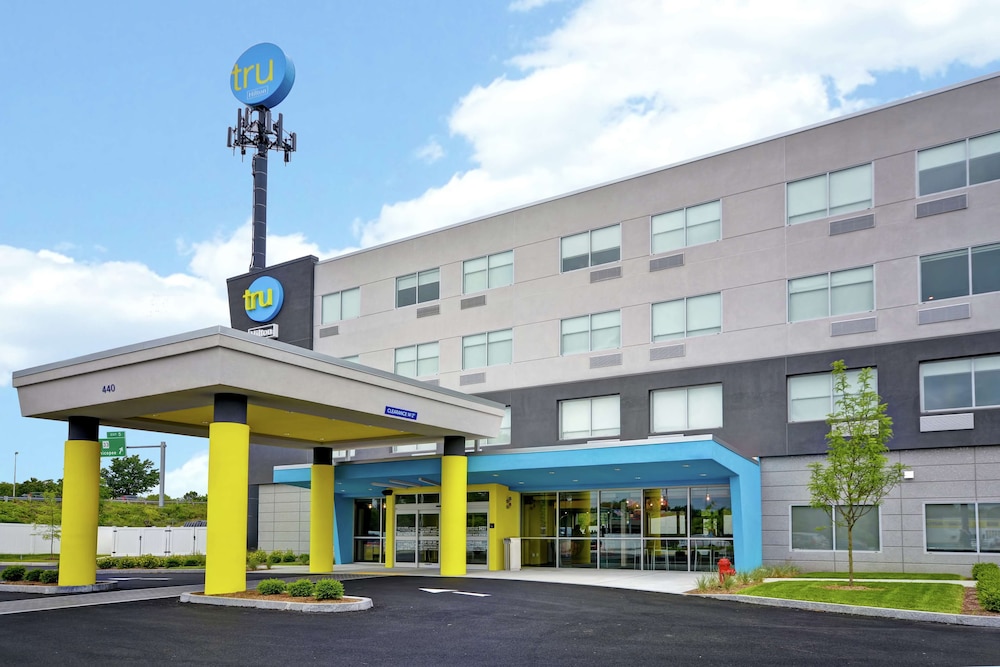 Tru by Hilton Chicopee Springfield - photo 34