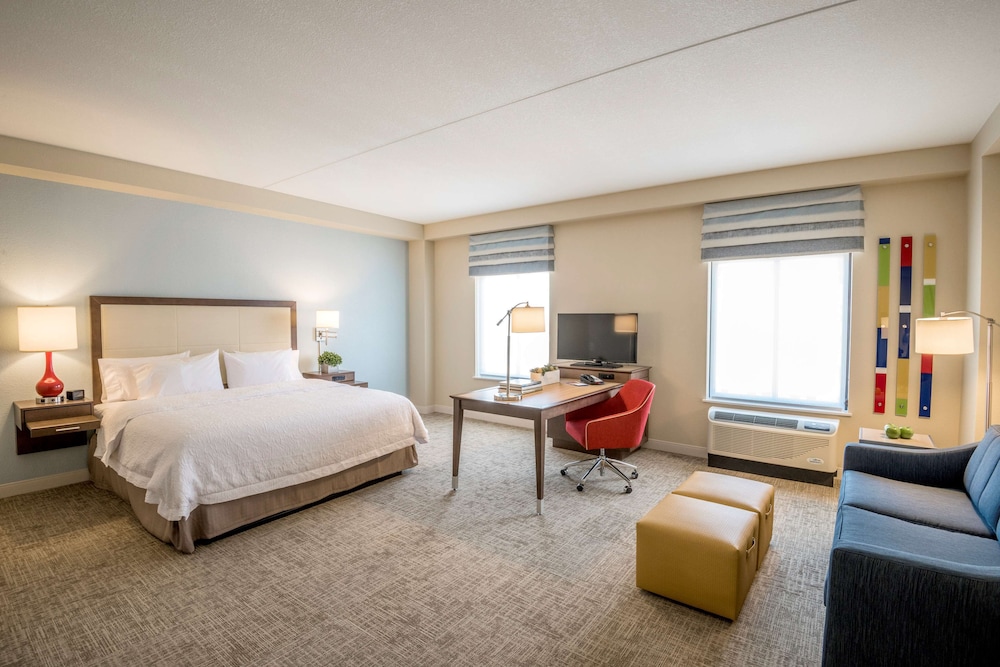 Hampton Inn & Suites Tulsa Downtown - photo 17
