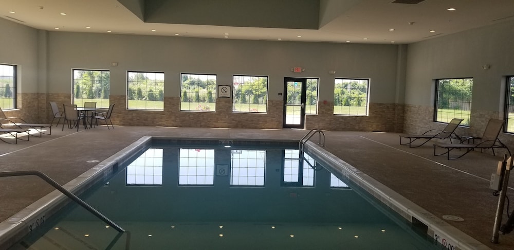 Staybridge Suites Toledo Rossford Perrysburg by IHG - photo 20