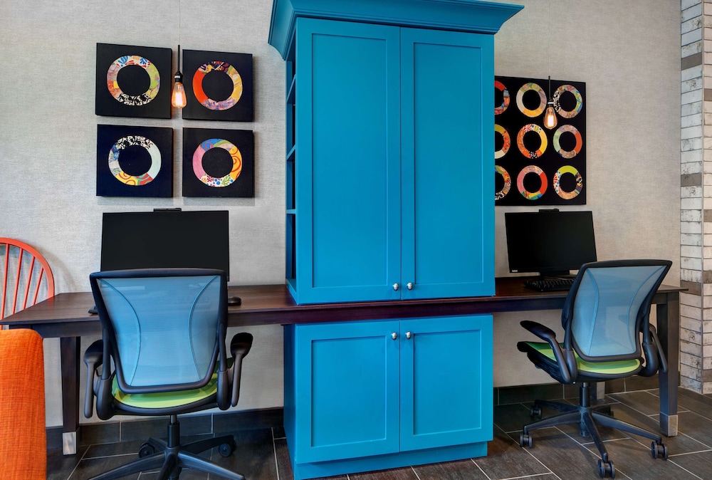 Home2 Suites Asheville Airport - photo 4