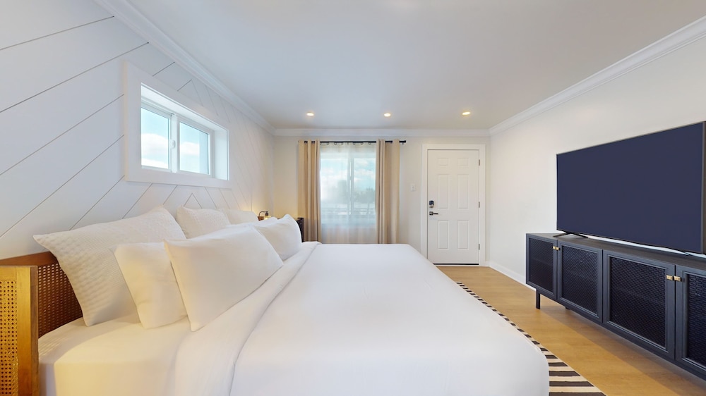 The Surf Club - photo 11