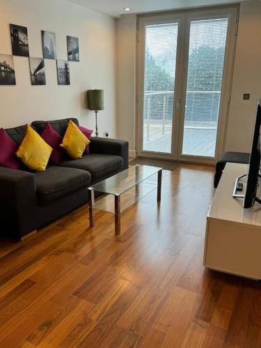 Modern Apt Cardiff City Centre Prime Location — 4-Star Luxury Hotel in Cardiff, United Kingdom