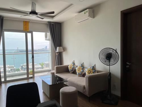 Sea Moon full Apartment — 4-Star Luxury Hotel in Ha Long, Vietnam
