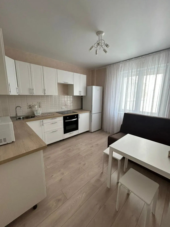V Tsentre Goroda Flat — Kopeysk — photo 3