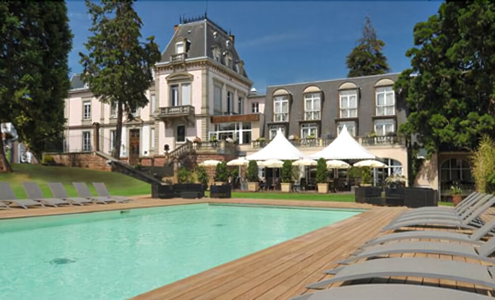 LE H Hôtel & Restaurant - carbon neutral hotel in Barr