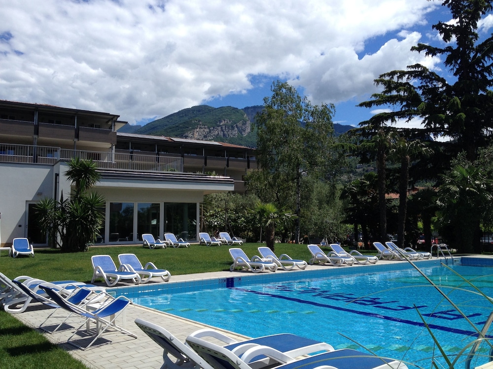 Hotel Villa Franca - carbon neutral hotel in Arco