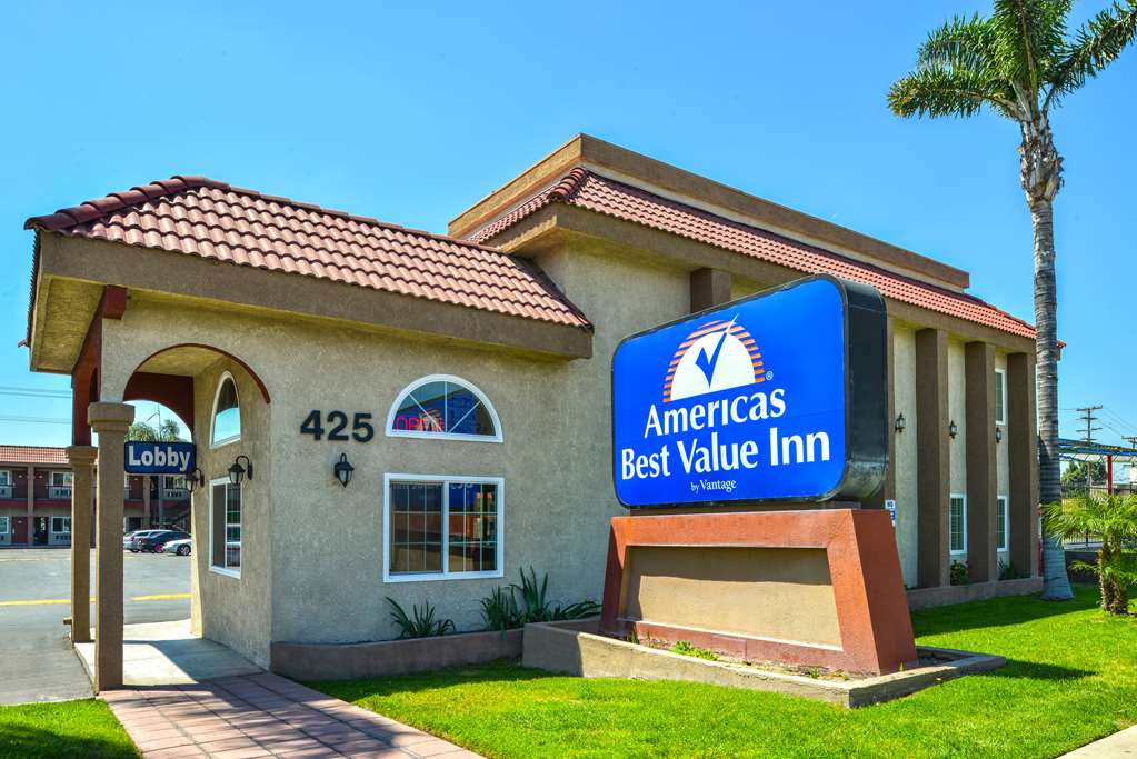 Americas Best Value Inn Rialto - photo 3