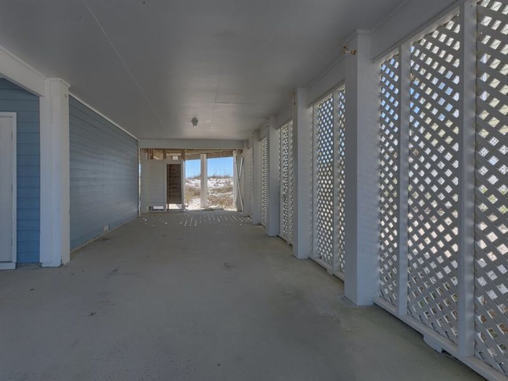 Seahorse Sands by Meyer Vacation Rentals — 4-Star Luxury Hotel in Gulf Shores, United States