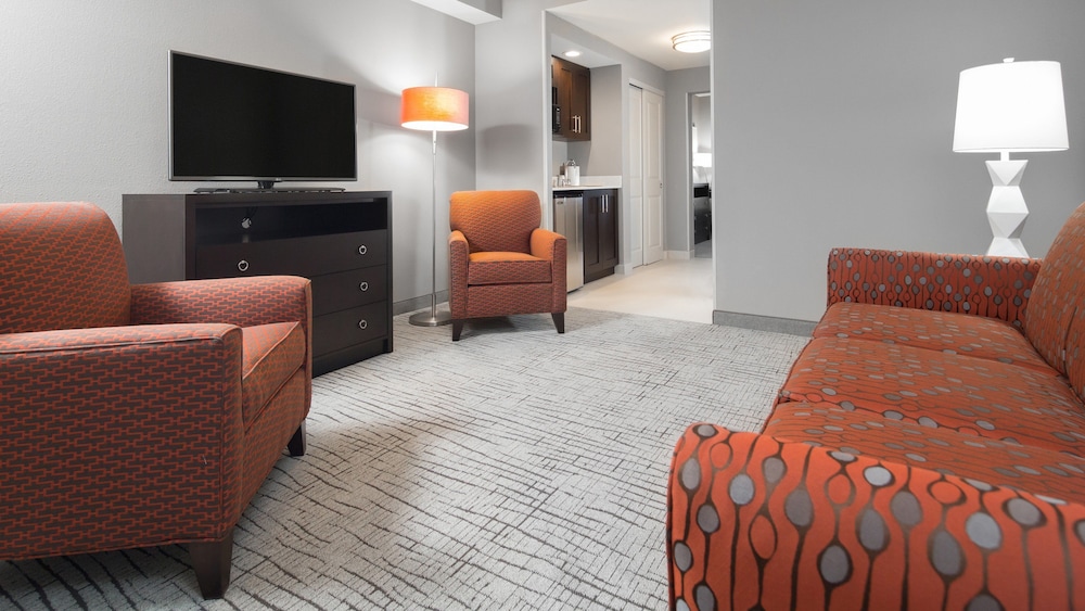 Holiday Inn Hotel & Suites Davenport by IHG - photo 9
