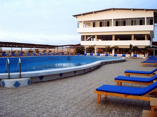 Hotel Versilia — 4-Star Luxury Hotel in Zorritos, Peru