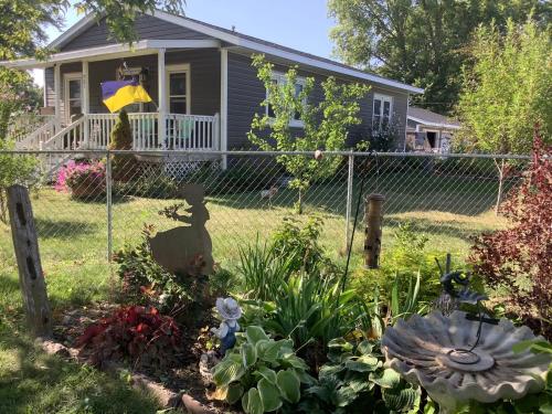 Iowa Nice Winterset — 4-Star Luxury Hotel in Winterset, United States