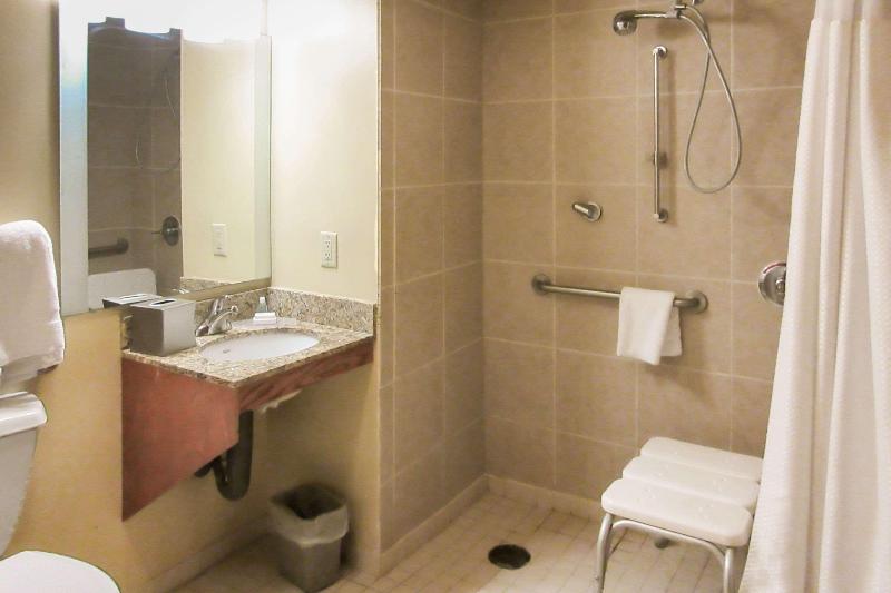 MainStay Suites Columbus Worthington - photo 20