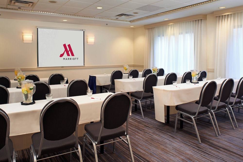 Detroit Metro Airport Marriott - photo 72
