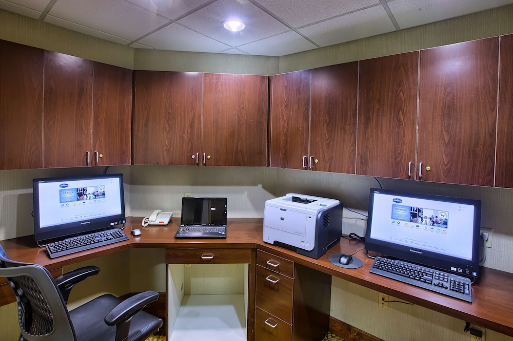 Hampton Inn & Suites Houston Rosenberg - photo 62
