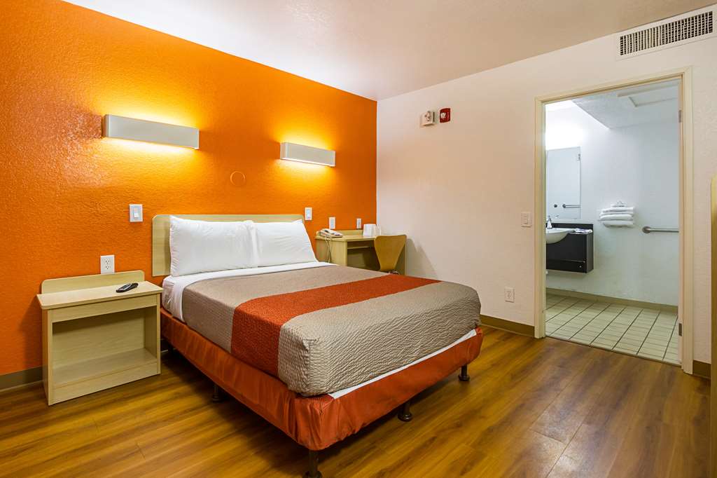 Motel 6 Mesa North - photo 6