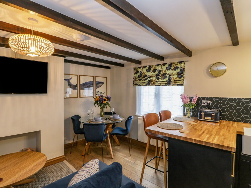 April Cottage — 4-Star Luxury Hotel in Whitby, United Kingdom
