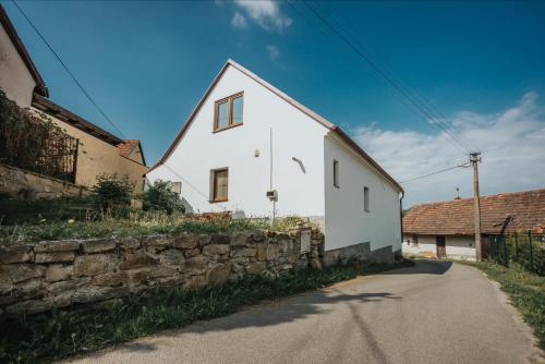 Chalupa Ve Stráních Deštná in Jindrichuv Hradec, Czech Republic