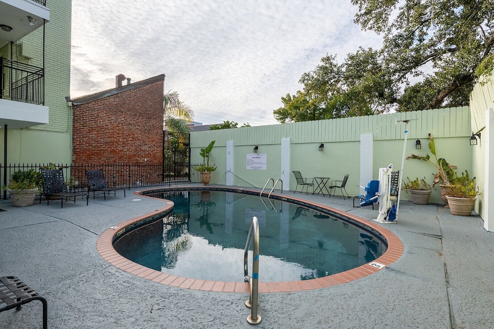 French Quarter Suites Hotel - photo 47