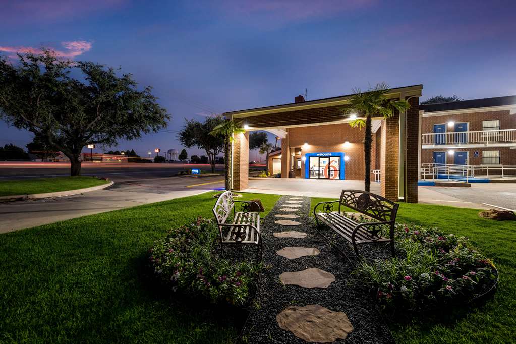 Motel 6 Plano TX Plano Northeast - featured photo