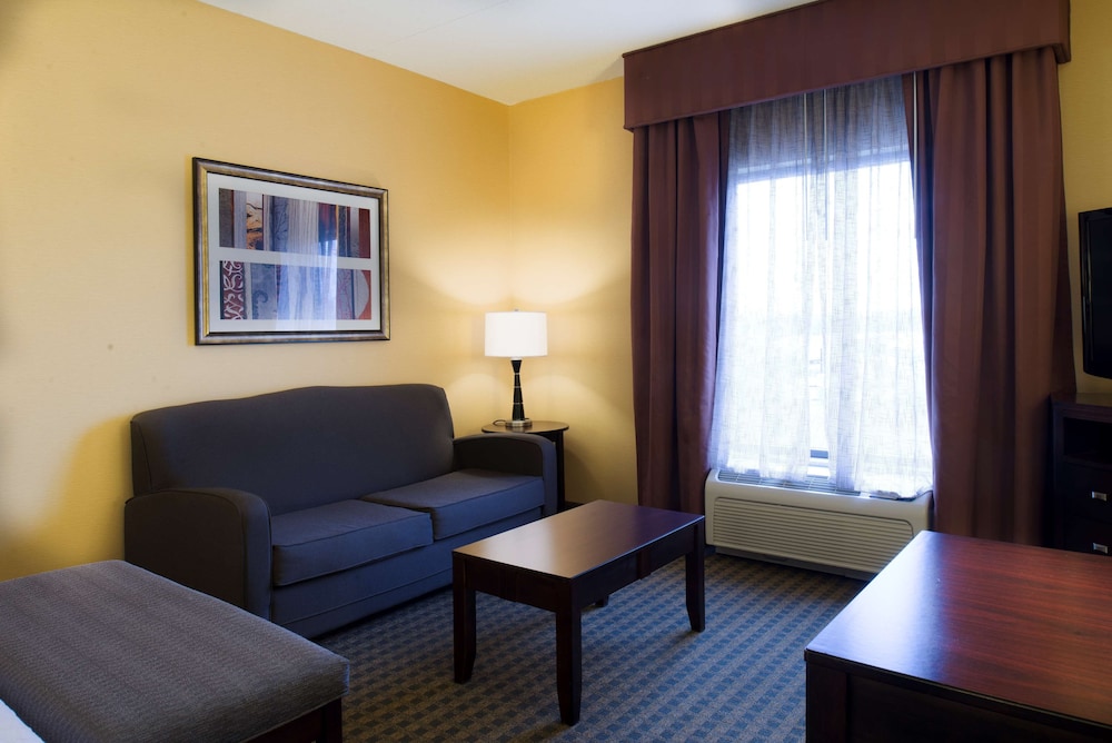 Hampton Inn & Suites Vineland - photo 13