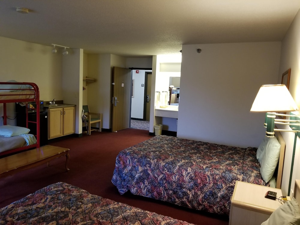 Bilmar Inn & Suites Dell Rapids Near Sioux Falls - photo 38