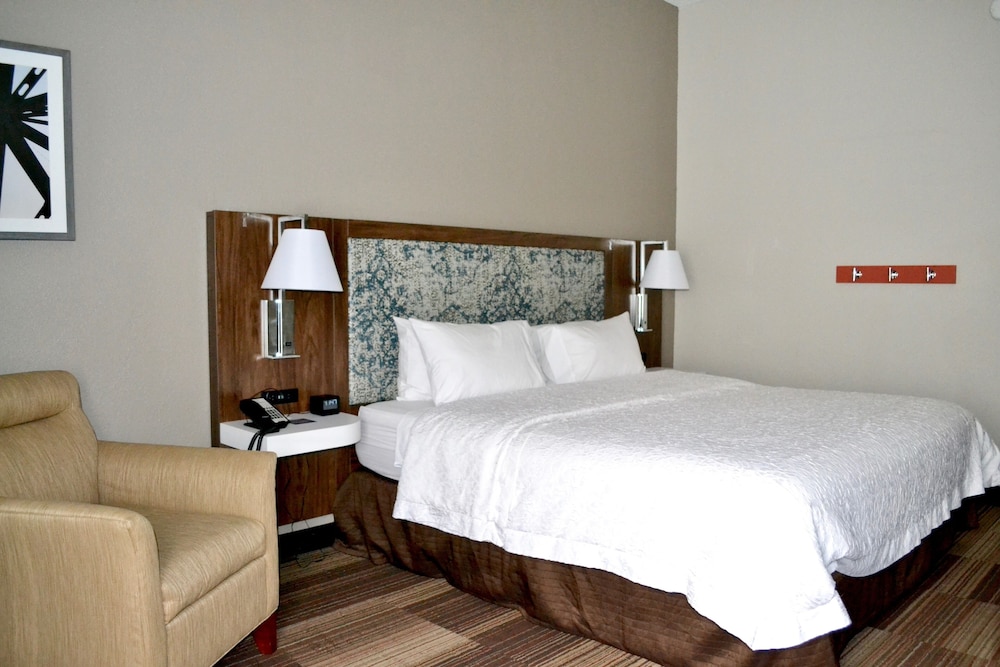 Hampton Inn Dayton Huber Heights - photo 9