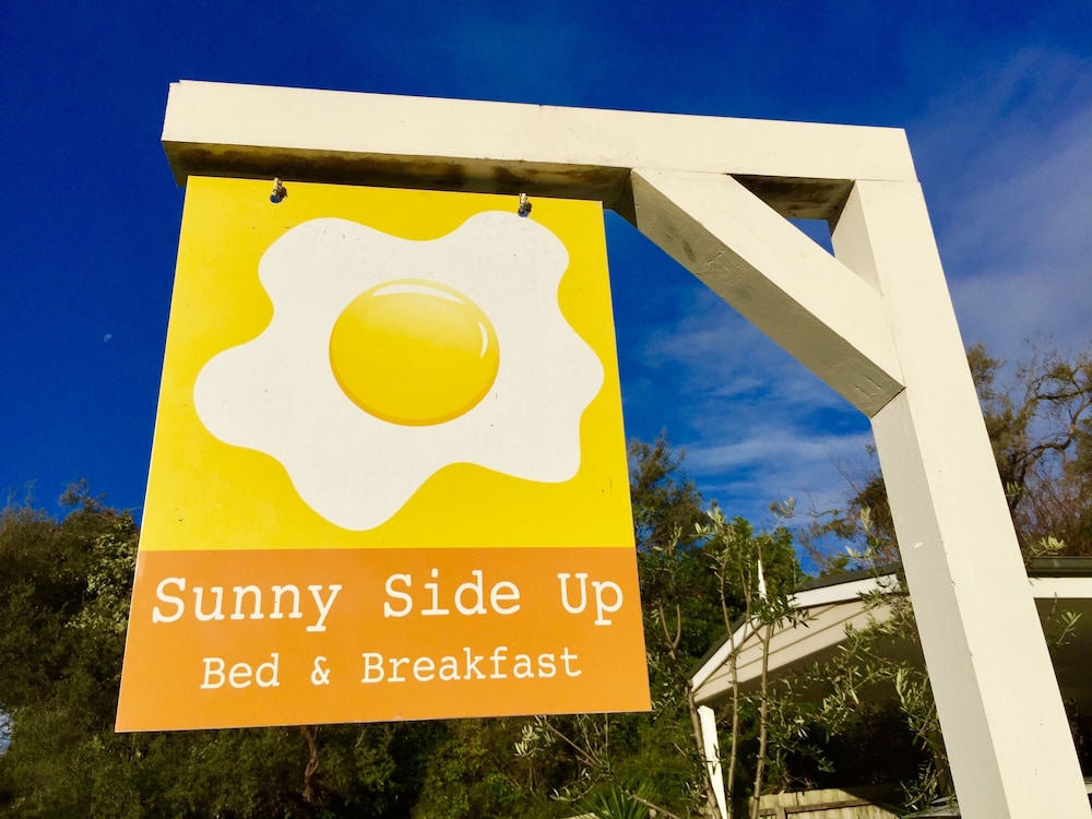 Sunny Side Up B&B — 4-Star Luxury Hotel in Rye, Australia